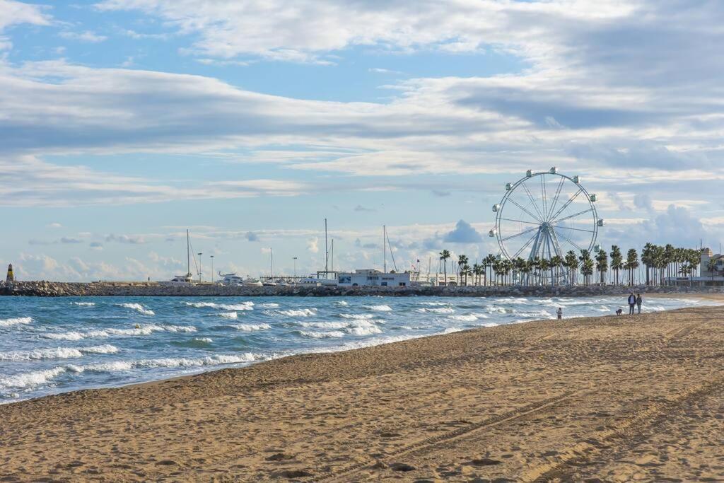 Enjoy La Carihuela Beach At 4 Min.Terrace & Pool. 토레몰리노스 외부 사진